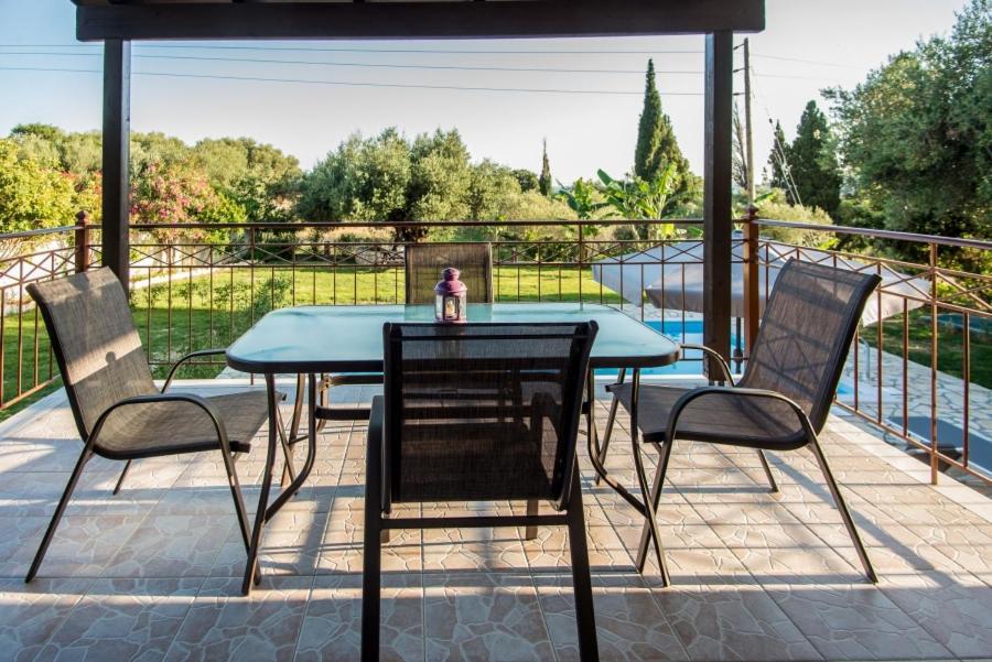 Afrato Villa Irida מראה חיצוני תמונה