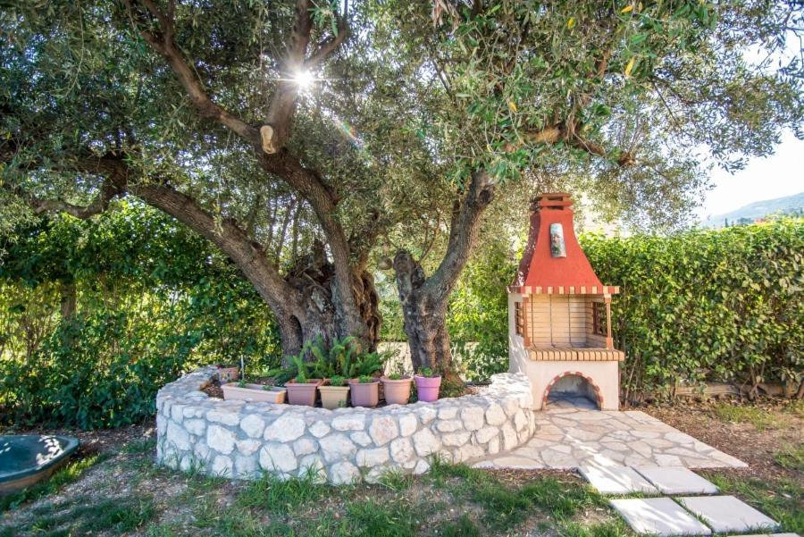 Afrato Villa Irida מראה חיצוני תמונה