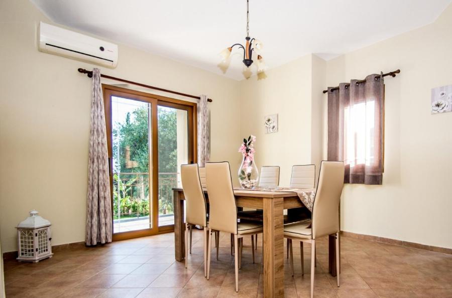 Afrato Villa Irida מראה חיצוני תמונה